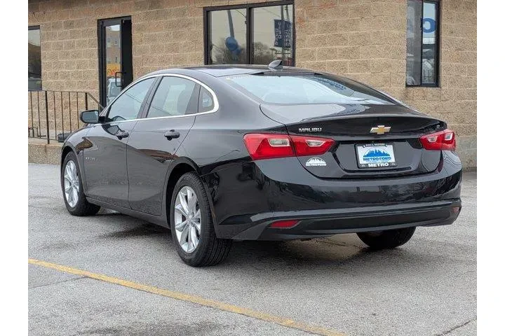 $16294 : Chevrolet Malibu 2023 LT 4dr image 5