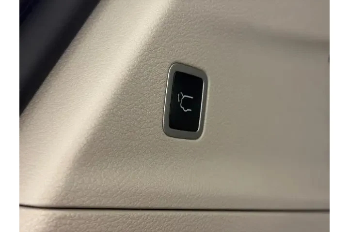 $26500 : Chrysler Pacifica Plug-In Hy image 9