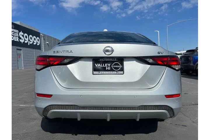 $17997 : Nissan Sentra 2022 SV 4dr Se image 5