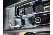 $39992 : Volvo XC60 2024 AWD B5 Ultim thumbnail