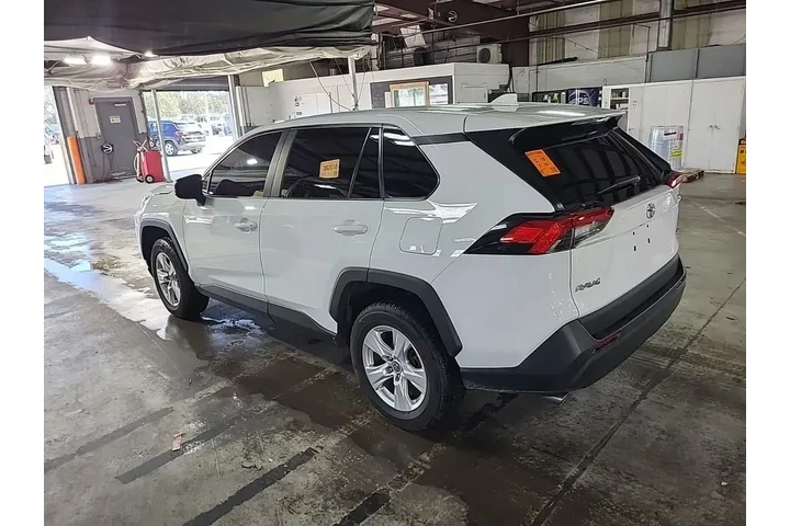 $26499 : Toyota RAV4 2025 LE 4dr SUV image 4