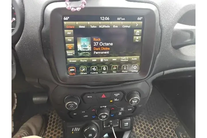 $19990 : Jeep Renegade 2023 4x4 Altit image 9