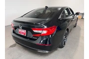 $19589 : Honda Accord 2018 Sport 4dr thumbnail