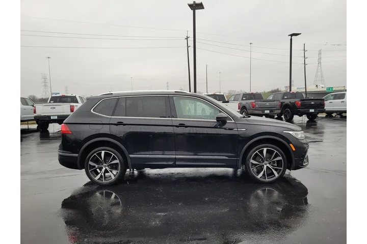 $29979 : Volkswagen Tiguan 2024 AWD S image 2