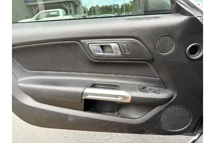 $20950 : Ford Mustang 2021 EcoBoost 2 image 10