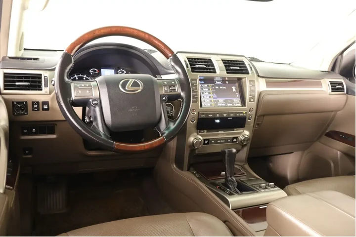 $26489 : Lexus GX 460 2018 AWD 4dr SU image 2