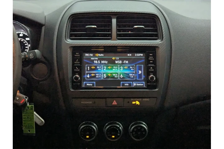 $22997 : Mitsubishi Outlander Sport 2 image 9