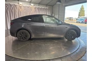$32999 : Tesla Model Y 2023 AWD Long thumbnail