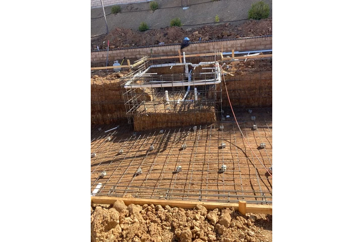 Gustavo pool image 8