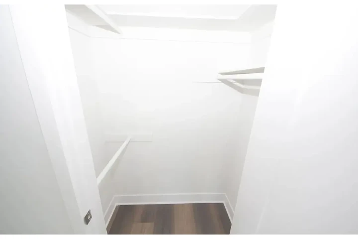 $1450 : 1 Bedroom unit in Lynwood image 6