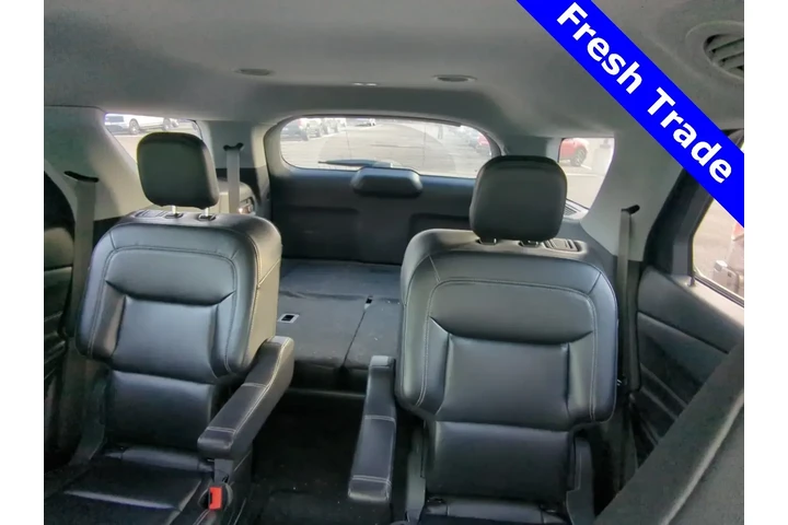 $26998 : Ford Explorer 2021 AWD XLT 4 image 6