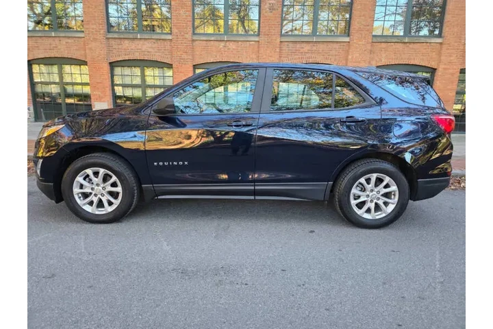 $15900 : 2021 Equinox LS image 4