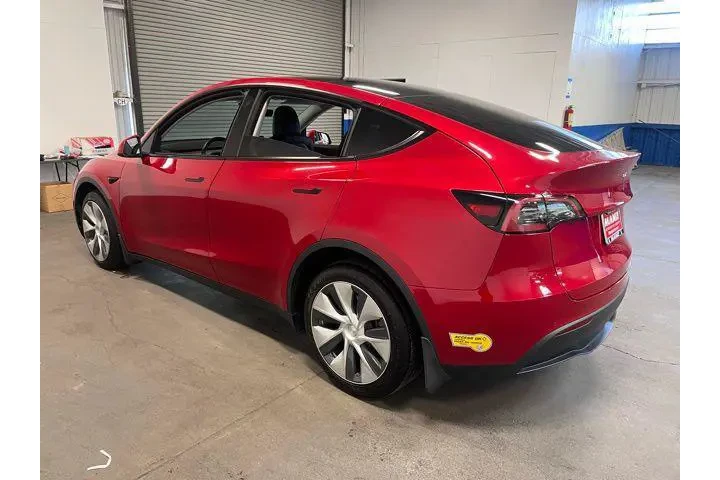$29425 : Tesla Model Y 2022 AWD Long image 5