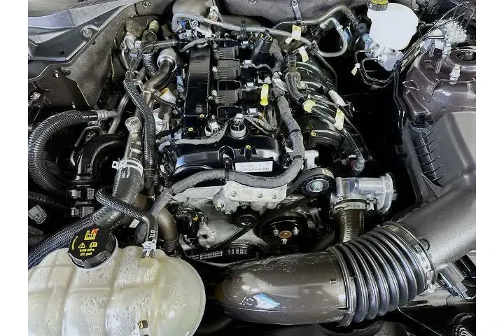 $24588 : Ford Mustang 2022 EcoBoost P image 8