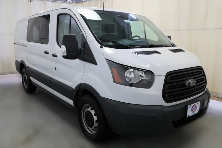$26497 : Ford Transit 2017 150 3dr SW image 4