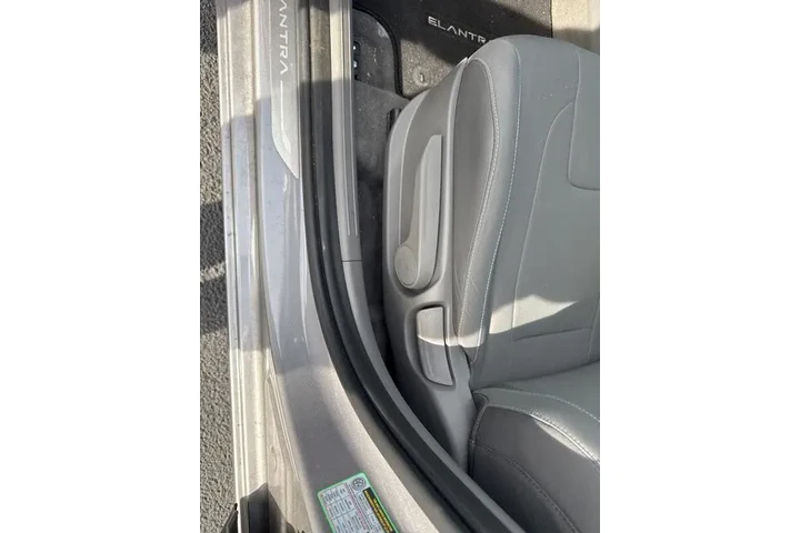 $21900 : Hyundai ELANTRA 2025 SEL Spo image 5