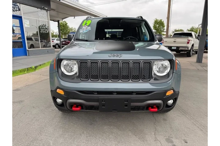 2019 Renegade image 2