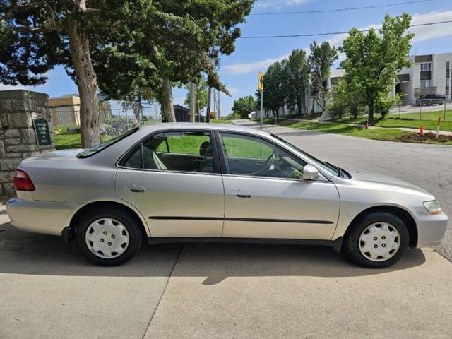 $4995 : 1998 Accord LX image 5