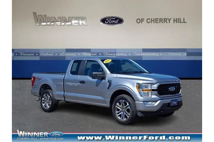 $25537 : Ford F-150 2021 4x4 XLT 4dr image 1