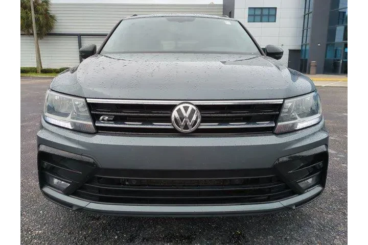 $10688 : Volkswagen Tiguan 2021 SE 4d image 9