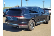$39999 : Lincoln Aviator 2022 AWD Res thumbnail