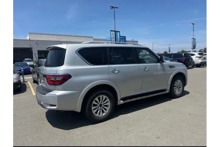 $36998 : Nissan Armada 2024 4x4 SV 4d image 3