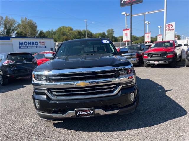 $31990 : 2018 Silverado 1500 image 6