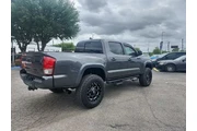 $28998 : Toyota Tacoma 2017 4x2 TRD O thumbnail