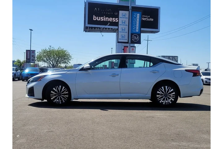 $20998 : Nissan Altima 2023 AWD 2.5 S image 4