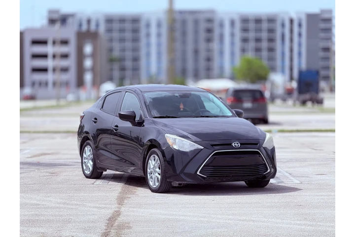 $5999 : Scion IA 2016 image 9
