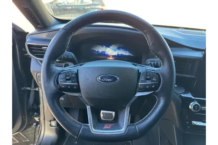 $39853 : Ford Explorer 2022 AWD ST 4d image 8