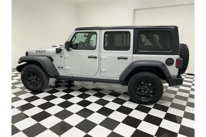 $28555 : Jeep Wrangler 2023 4x4 Willy image 2