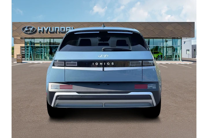 $32543 : Hyundai IONIQ 5 2026 SE 4dr image 6