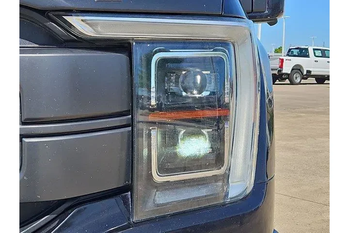 $30800 : Ford F-150 2021 4x4 Lariat 4 image 9