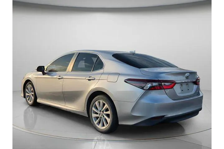 $22991 : Toyota Camry 2022 LE 4dr Sed image 5