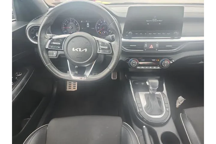 $17998 : Kia Forte 2022 GT-Line 4dr S image 10