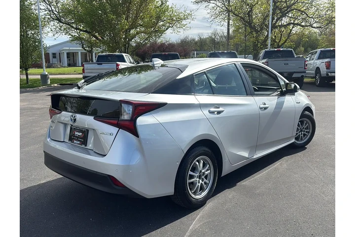 $16283 : 2022 Prius LE image 8