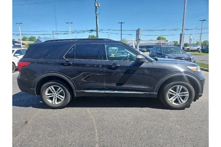 $31858 : Ford Explorer 2022 AWD XLT 4 image 7