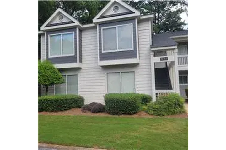 $1695 : Rental property with 2 bedro image 1