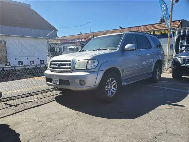 $2800 : 2004 Toyota Sequoia image 4