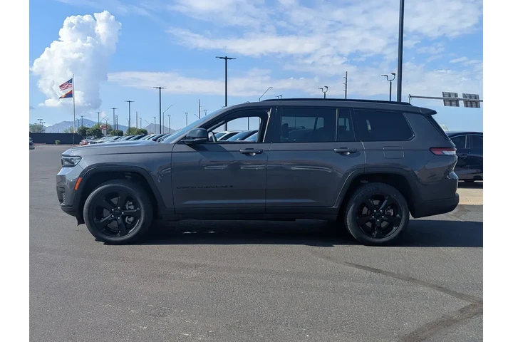 $30990 : Jeep Grand Cherokee L 2023 4 image 3