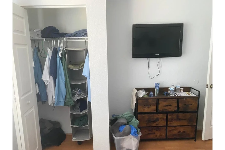 $750 : Cuarto image 6