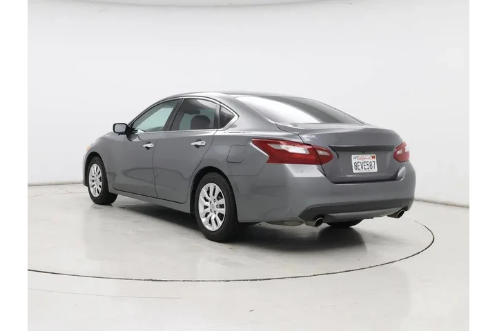 $15998 : Nissan Altima 2018 2.5 S 4dr image 2
