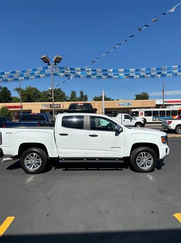 $25299 : 2017 GMC Canyon 4WD Crew Cab image 4