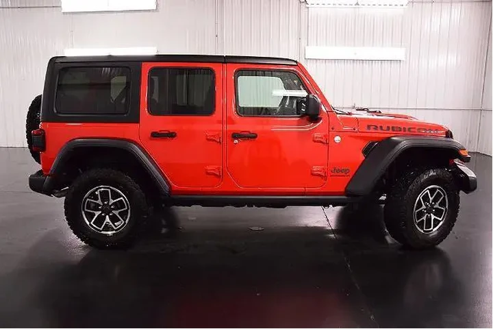 $40000 : Jeep Wrangler 2024 4x4 Rubic image 8