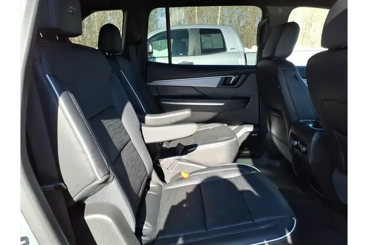 $37794 : Buick Enclave 2025 4x4 Sport image 7