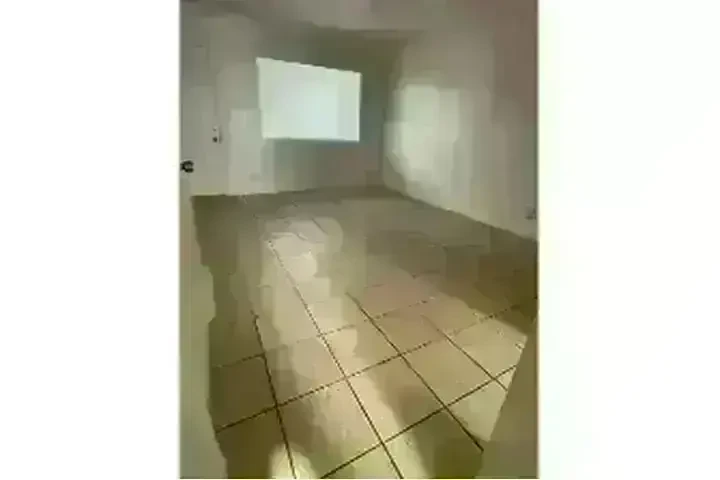 $1145 : L.A. FIGUEROA/ IMPERIAL  APTO image 2