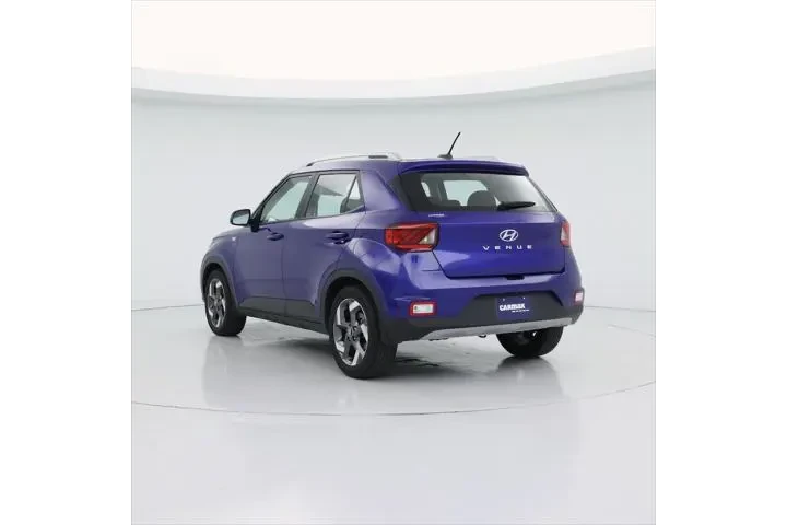 $19998 : Hyundai VENUE 2024 SEL 4dr C image 2