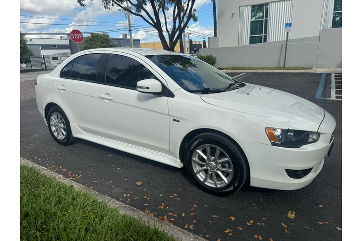 $6900 : MITSUBISHI LANCER ES image 6