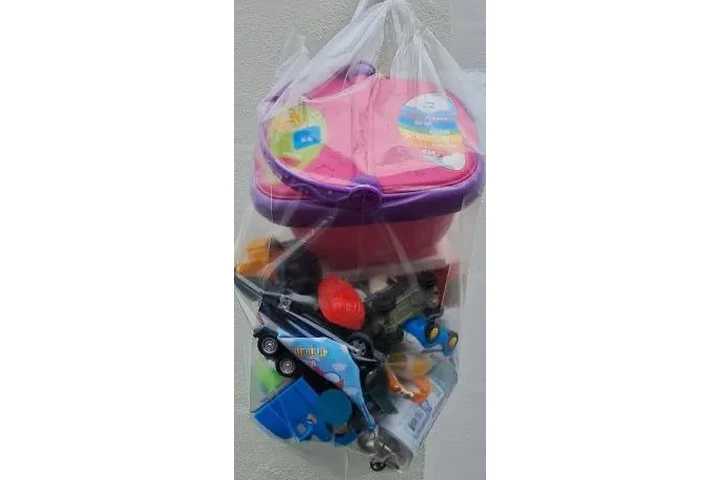 $300 : PAQUETE  DE JUGUETES VARIOS, U image 10